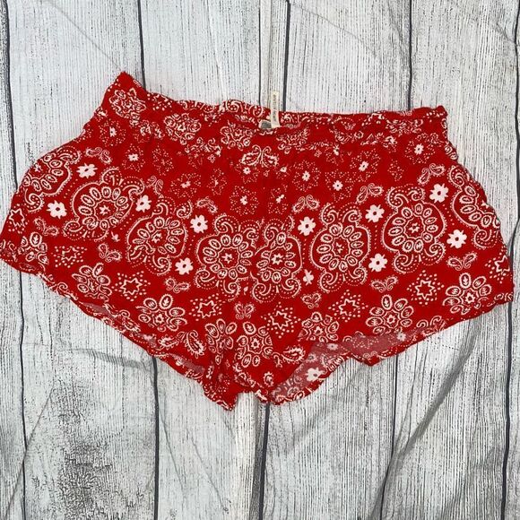 Kirra pull on short shorts bandana print elastic waist sz small - Picture 1 of 6